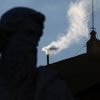 Witte rook in het Vaticaan: nieuwe paus op tweede dag gekozen