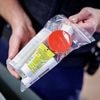 Alte Geräte an Flughäfen: Mehr Flüssigkeit im Handgepäck erlaubt - Deutsche müssen warten
