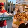 KIJK. Tiktokker koopt alle snacks in frituur en probeert die op recordtijd op te eten: “Bicky Burger met vis? Ranzig”