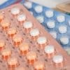 Contraceptifs américains : LFI veut réquisitionner le stock qui doit être détruit en France
