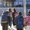 "On a plus d’énergie et on peut mieux se concentrer" : en Suède, des collégiens expérimentent la grasse matinée