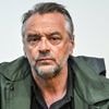 ‘Ik ben door de voorruit gevlogen, mijn hoofdhuid was gescalpeerd’: Tom Waes over zijn dronken autocrash