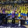 "Un budget qui diminue, ça peut faire mal très vite" : le handball féminin français, entre réussite sportive et fragilité économique