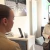 "On a eu accès à plus de visites" : ils font semblant d'être en couple pour décrocher un bail