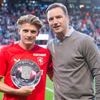 Arnold Bruggink stopt per direct als technisch directeur van FC Twente: ‘Ik heb fysieke klachten’