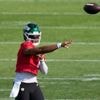 Jets QB Justin Fields returns to team drills at training camp after toe injury