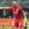 Keeper Pepe Reina (42) zet na 26 seizoenen punt achter imposante carrière