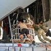 België dropt eerste lading van bijna 15 ton hulpgoederen boven de Gazastrook