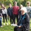 Wie Alte und Schüler an die Toten erinnern : Vor 80 Jahren rückte die Rote Armee in Berlin-Zehlendorf ein