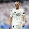 Football : Kylian Mbappé s'offre le Soulier d'or européen en terminant meilleur buteur de la Liga pour sa première saison au Real Madrid