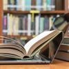 Wir lieben Videos und Podcasts: Verlernen wir jetzt das Lesen?