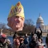 ‘Koning’ Trump beweegt zich door VS alsof hij op staatsbezoek is in eigen land