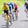 Meteen oorlog in koninginnenrit: Evenepoel en Vingegaard sturen pionnen vooruit
