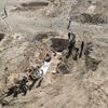 En Irak, les travaux débutent pour exhumer un immense charnier du groupe Etat islamique