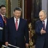 Chinese president bezoekt Poetin, spreekt van ‘pestgedrag’ andere landen