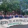 „Das ist für mich die Sternstunde der politischen Bildung“: Mehr als 600 Schüler des Berliner Lilienthal-Gymnasiums demonstrieren für Grundrechte