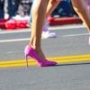 Avec les talons, les femmes martyrisent leurs pieds