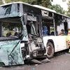 Massencrash auf Bundesstraße: Linienbus kollidiert mit Auto - 14 Verletzte