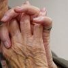 "Le patient peut changer d'avis au dernier moment" : pourquoi les malades d'Alzheimer sont exclus du dispositif de l'aide à mourir