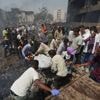 Live vliegtuigcrash India | Meer dan honderd lichamen naar ziekenhuis gebracht