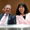 Niedersächsischer Landtag: Schröder und Wulff bei Ministerpräsidenten-Wahl