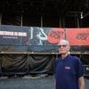 Pionier Omer Hoylaerts (78) reist terug naar de beginjaren van Marktrock: “Het is eigenlijk begonnen met een vervalste handtekening”