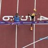 Marathon at worlds takes weird twists: a false start, a near wrong turn and, finally, a photo finish