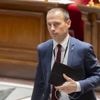 Emmanuel Macron sur TF1 : un "discours d'autosatisfaction avec absolument aucune remise en question", dénonce le député Fabien Di Filippo