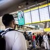 Vliegverkeer Eindhoven Airport twee keer stilgelegd vanwege personeelstekort