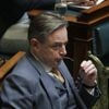 ‘Koninginnenstuk’ De Wever in gevaar: beperking werkloosheid botst op Brussels belangenconflict