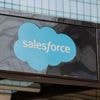 Salesforce: CRMArena-Pro simuliert Geschäftsszenarien mit KI-Agenten