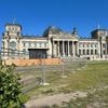 Trostloser Ort im Herzen unserer Demokratie : Warum muss der Platz der Republik so verwahrlosen?
