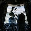 Live - Jongen van 15 verpletterd door pallet vol hulpgoe­deren bij voedseldropping boven Gazastrook
