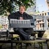 Van een zolderkamer in Rotterdam naar Hollywood: Adriaans muziek wordt door miljoenen gehoord