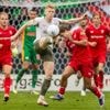 PSV raakt Pléa kwijt en is even de weg kwijt, maar herpakt zich toch bij FC Twente
