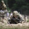 „Attraktivität der Bundeswehr steigern“: Klingbeil lehnt Wehrpflicht ab und setzt auf Angebote