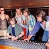 ABBA-geluidstechnicus Michael B. Tretow (80) overleden: “Zonder jou zouden onze liedjes zo vaak niet gespeeld worden”