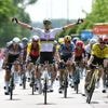 Pogacar klopt Vingegaard en Van der Poel na schitterende finale in Dauphiné