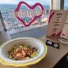 Broiler, Krabbencocktail und Schwedenbecher: Tim Raue stellt sein Restaurant auf dem Berliner Fernsehturm vor