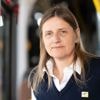 Buschauffeur Ann (49) kreeg vuurwerk van het zwaarste kaliber in haar bus gegooid: “Het greep me meer aan dan ik wou toegeven”