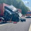 Un poids lourd percute un camion de service près de Fougères, l’accident provoque des bouchons