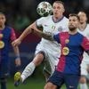 Champions League: Barcelona-Profi Martínez bestreitet Spuckattacke