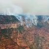 KIJK. Zo zag je de Grand Canyon nog nooit: al 500 vierkante kilometer door vuur verteerd nadat het maand lang brandt