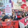 Aggressive Demonstrationen: 1. Mai: 73 Festnahmen und ein angepöbelter Minister
