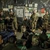 REPORTAGE. "Les soldats repartent gonflés à bloc pour la semaine" : l'unité des "Forces culturelles" ukrainiennes tentent de panser les plaies de la guerre