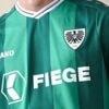 Das neue Trikot ist da! - So elegant kleidet sich Preußen