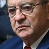 Jean-Luc Mélenchon accuse Bruno Retailleau de "chauffer à blanc" les islamophobes, après la découverte de têtes de cochon devant des mosquées