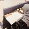 Ophef over hoofddoeken aan ULB nadat professor gesluierde studentes vroeg hun oren te tonen tijdens examen: “Ik vind dit echt onbegrijpelijk”