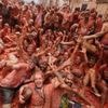 Traditionsreiches Fest: „Tomaten-Krieg“ als Therapie für Tausende in Spanien