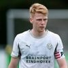 Bosz wacht keuze De Jong niet af en benoemt Schouten tot aanvoerder van PSV